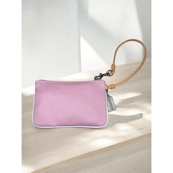 Vintage Coach 5174 Soho Daisy Canvas Tote & Wristlet        - Picture 8 of 16